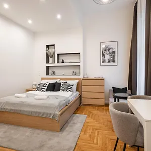 Appartamento S6- Boutique Suites, Location By Bqa, Budapest